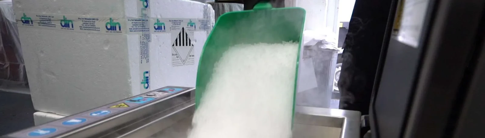 Dustless Blasting - Lapozó 0